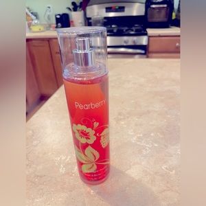 Bath and body works Pearberry body spray!